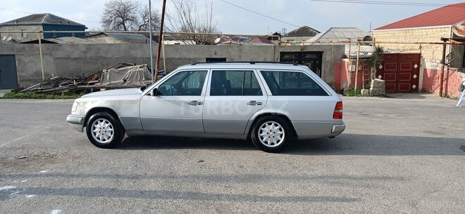 Mercedes E 250 1995, 494,000 km - 2.5 л - Bakı