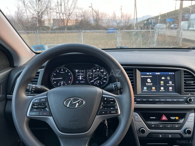 Hyundai Elantra 2017, 102,000 km - 2.0 l - Bakı
