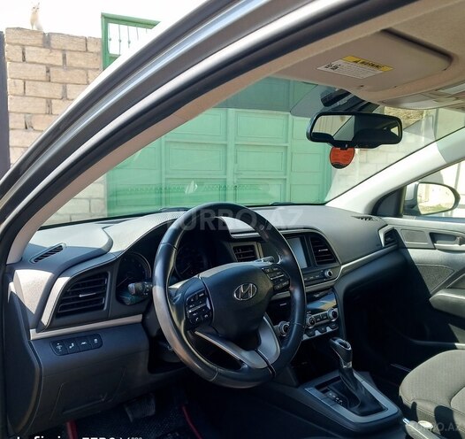 Hyundai Elantra 2019, 82,000 km - 2.0 л - Bakı