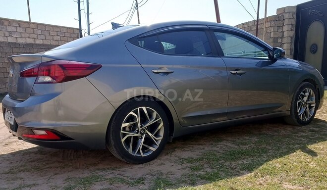 Hyundai Elantra 2019, 82,000 km - 2.0 л - Bakı