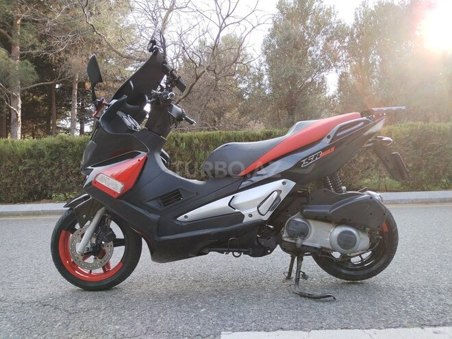 Aprilia  2012, 32,187 km - 0.3 l - Bakı