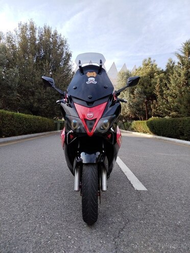 Aprilia  2012, 32,187 km - 0.3 l - Bakı
