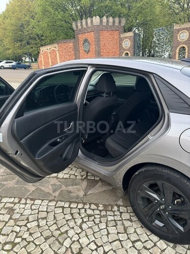 Hyundai Elantra 2022, 80,000 km - 1.6 л - Tovuz