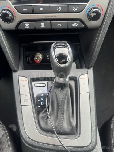 Hyundai Elantra 2017, 79,100 km - 2.0 l - Bakı