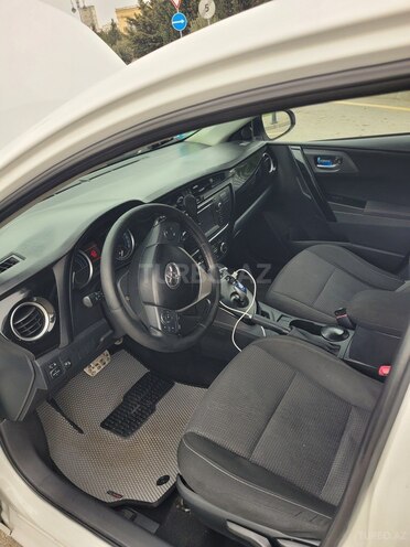 Toyota Auris 2013, 160,000 km - 1.8 л - Bakı