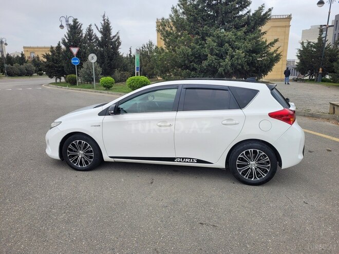 Toyota Auris 2013, 160,000 km - 1.8 л - Bakı