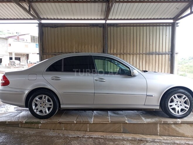 Mercedes E 240 2002, 476,000 km - 2.4 l - Yardımlı