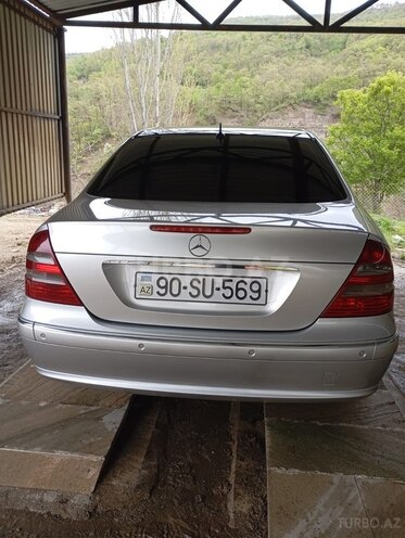 Mercedes E 240 2002, 476,000 km - 2.4 l - Yardımlı