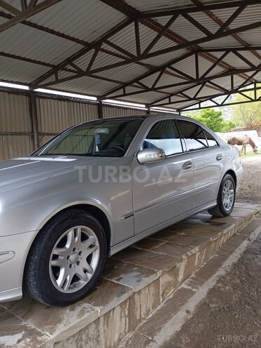 Mercedes E 240 2002, 476,000 km - 2.4 l - Yardımlı