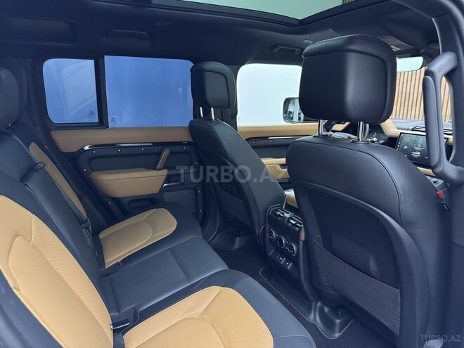 Land Rover Defender-19