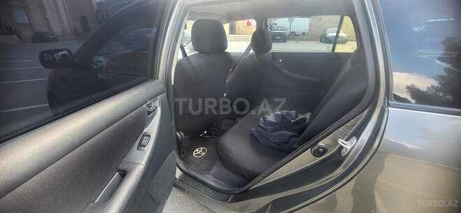 Toyota Corolla 2006, 320,000 km - 1.4 l - Bakı