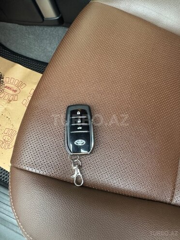 Toyota Land Cruiser Prado 2013, 135,250 km - 2.7 л - Bakı