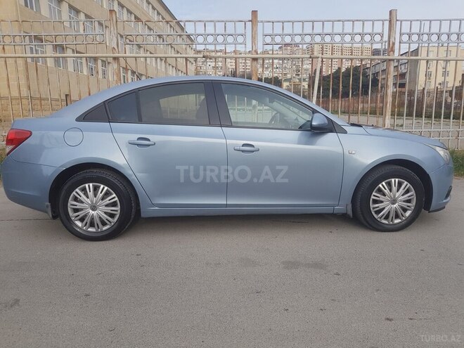 Chevrolet Cruze 2011, 228,500 km - 1.6 l - Bakı