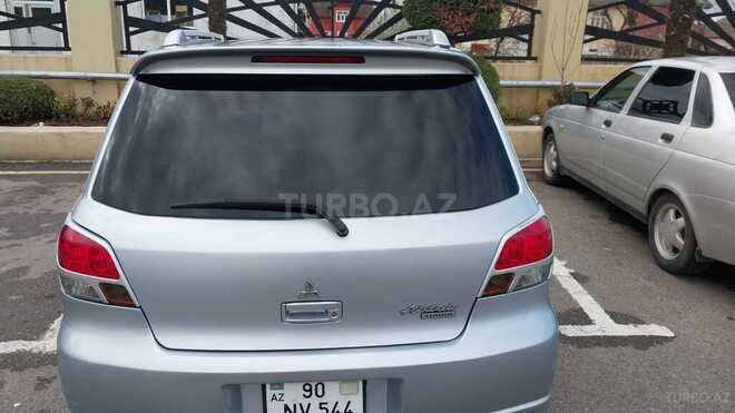 Mitsubishi Airtrek 2003, 253,000 km - 2.0 l - Astara