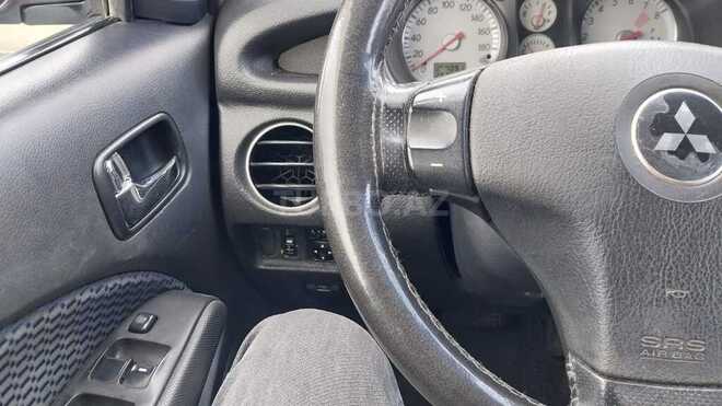 Mitsubishi Airtrek 2003, 253,000 km - 2.0 l - Astara