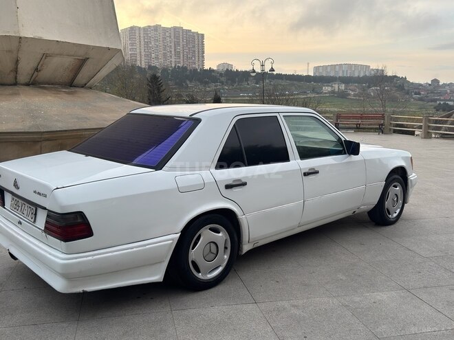 Mercedes E 200 1988, 258,452 km - 2.0 л - Bakı