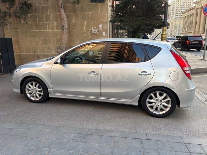 Hyundai i30 2011, 216,000 km - 1.4 l - Bakı