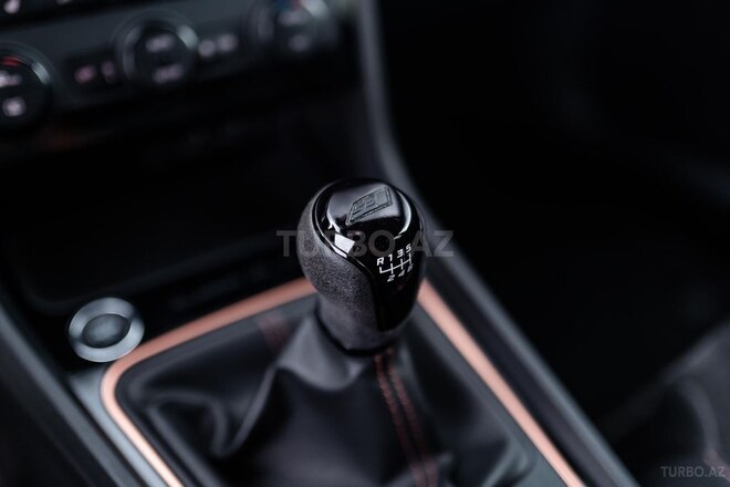 SEAT  2018, 74,000 km - 2.0 l - Bakı