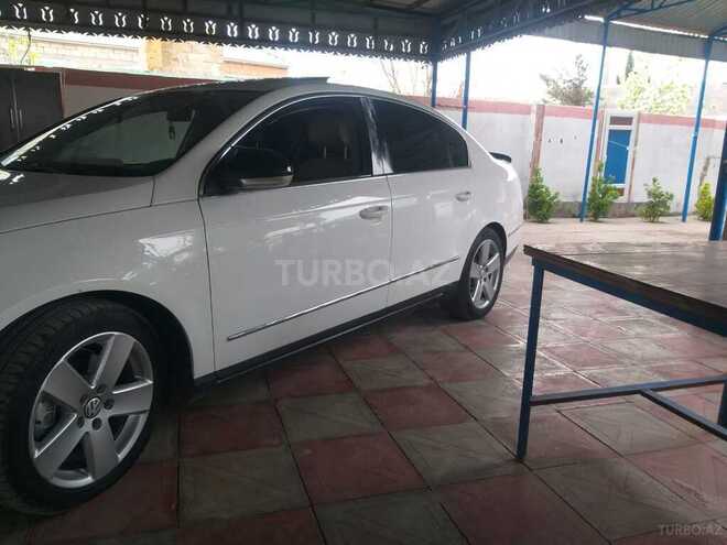 Volkswagen Passat 2006, 250,000 km - 2.0 l - İmişli