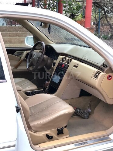 Mercedes E 240 2000, 243,000 km - 2.4 l - Bakı