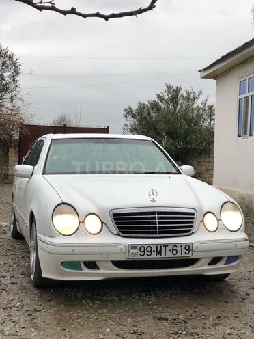 Mercedes E 240 2000, 243,000 km - 2.4 l - Bakı