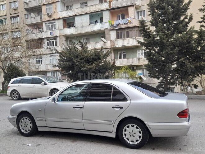 Mercedes E 220 d 1998, 397,613 km - 2.2 l - Bakı