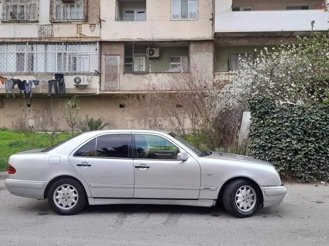 Mercedes E 220 d 1998, 397,613 km - 2.2 l - Bakı