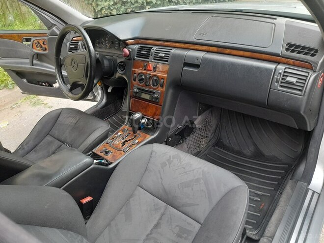 Mercedes E 220 d 1998, 397,613 km - 2.2 l - Bakı