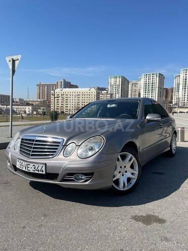 Mercedes E 220 d-1