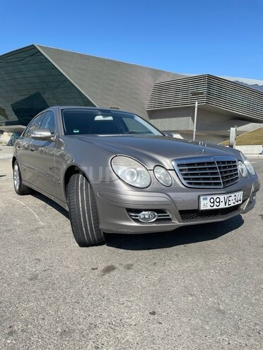 Mercedes E 220 d-2