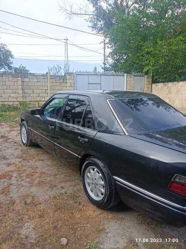 Mercedes E 220 1994, 500,000 km - 2.2 l - Bakı