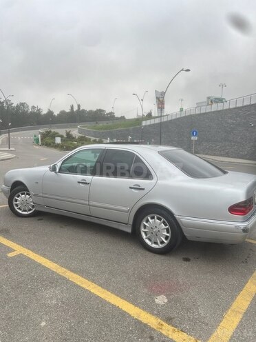 Mercedes E 220 d 1999, 347,000 km - 2.2 л - Bakı