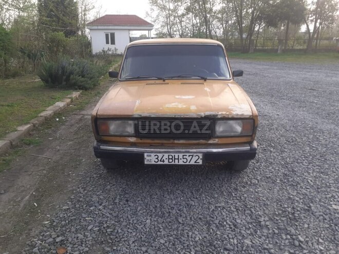 LADA (VAZ) 2105 1981, 90,000 km - 1.6 l - Qax