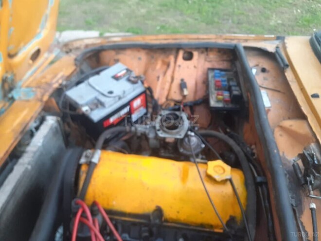 LADA (VAZ) 2105 1981, 90,000 km - 1.6 l - Qax