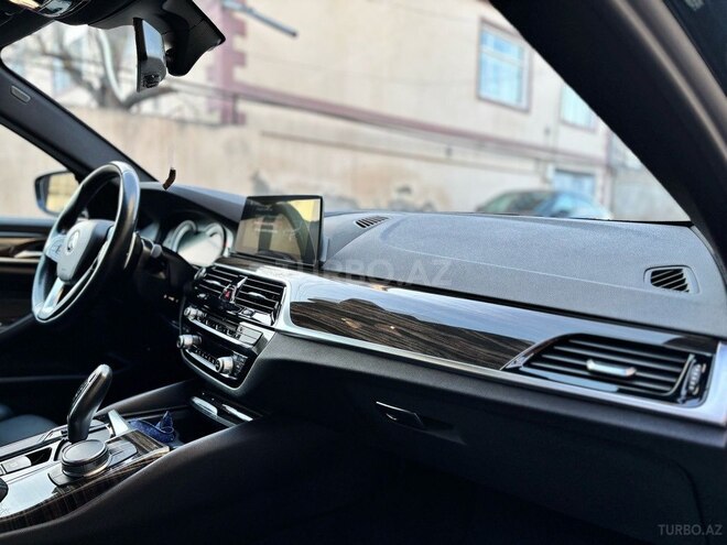 BMW 530e 2018, 102,000 km - 2.0 l - Bakı