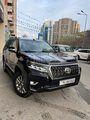 Toyota Land Cruiser Prado 2009, 295,000 km - 2.7 л - Bakı