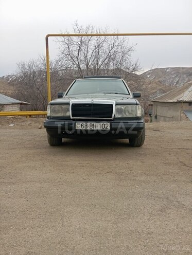 Mercedes E 250 1990, 300,000 km - 2.5 l - Naxçıvan