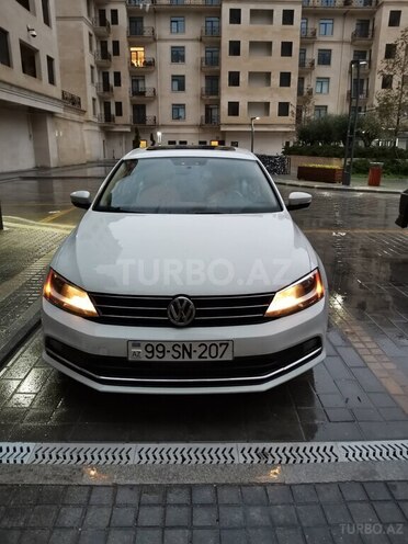 Volkswagen Jetta 2015, 136,794 km - 1.8 л - Bakı