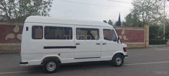 Mercedes 208 D 1991, 586,000 km - 2.3 l - Bərdə