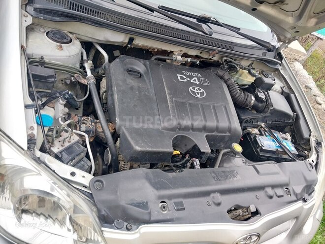 Toyota Corolla 2006, 240,000 km - 1.4 l - Bakı