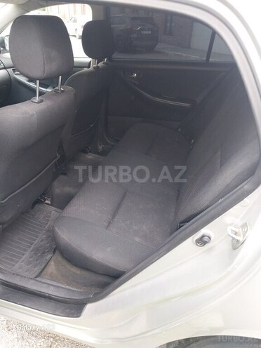 Toyota Corolla 2006, 240,000 km - 1.4 l - Bakı