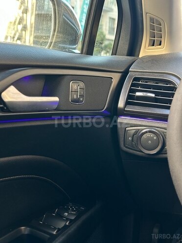 Ford Fusion (North America) 2019, 155,000 km - 2.0 л - Bakı
