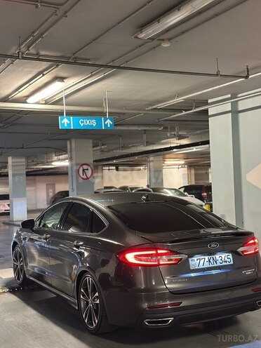 Ford Fusion (North America) 2019, 155,000 km - 2.0 л - Bakı