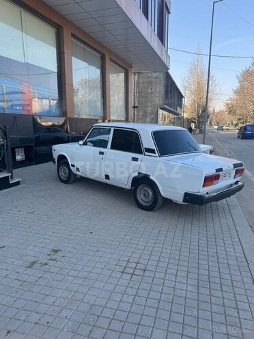 LADA (VAZ) 2107 2006, 80,000 km - 1.6 л - Salyan