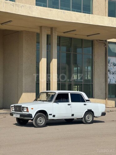 LADA (VAZ) 2107 2006, 80,000 km - 1.6 л - Salyan