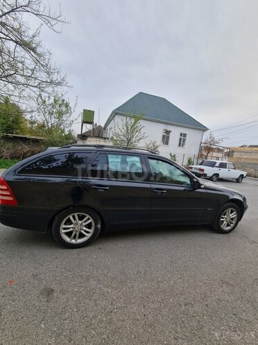 Mercedes C 200 2001, 415,000 km - 2.0 l - Göyçay