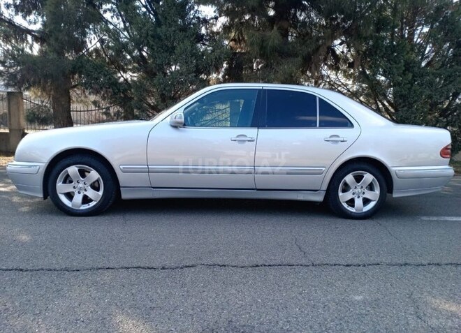 Mercedes E 220 d 2000, 320,000 km - 2.2 l - Gəncə