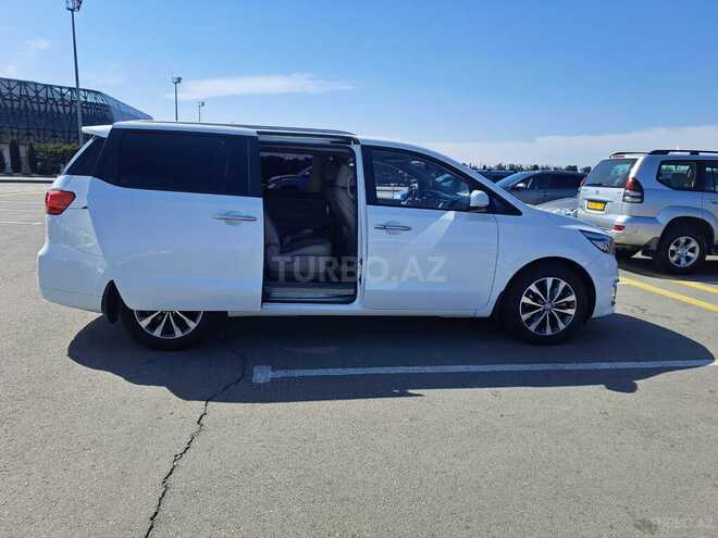Kia Carnival 2017, 190,000 km - 2.2 l - Bakı