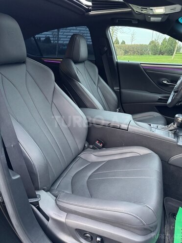Lexus ES 300h 2022, 43,000 km - 2.5 l - Bakı