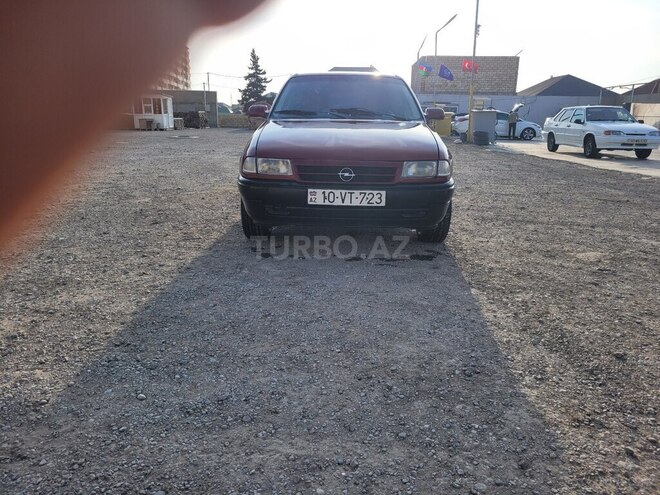Opel Astra 1995, 450,000 km - 1.6 l - Sumqayıt